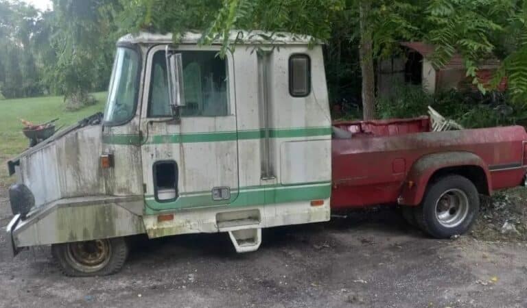 Доджфорд – много странен камион бе пуснат за продажба на битпазар в Интернет